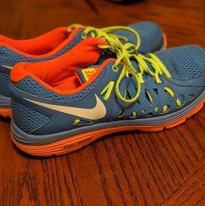 Nike Duel Fusion Run 2